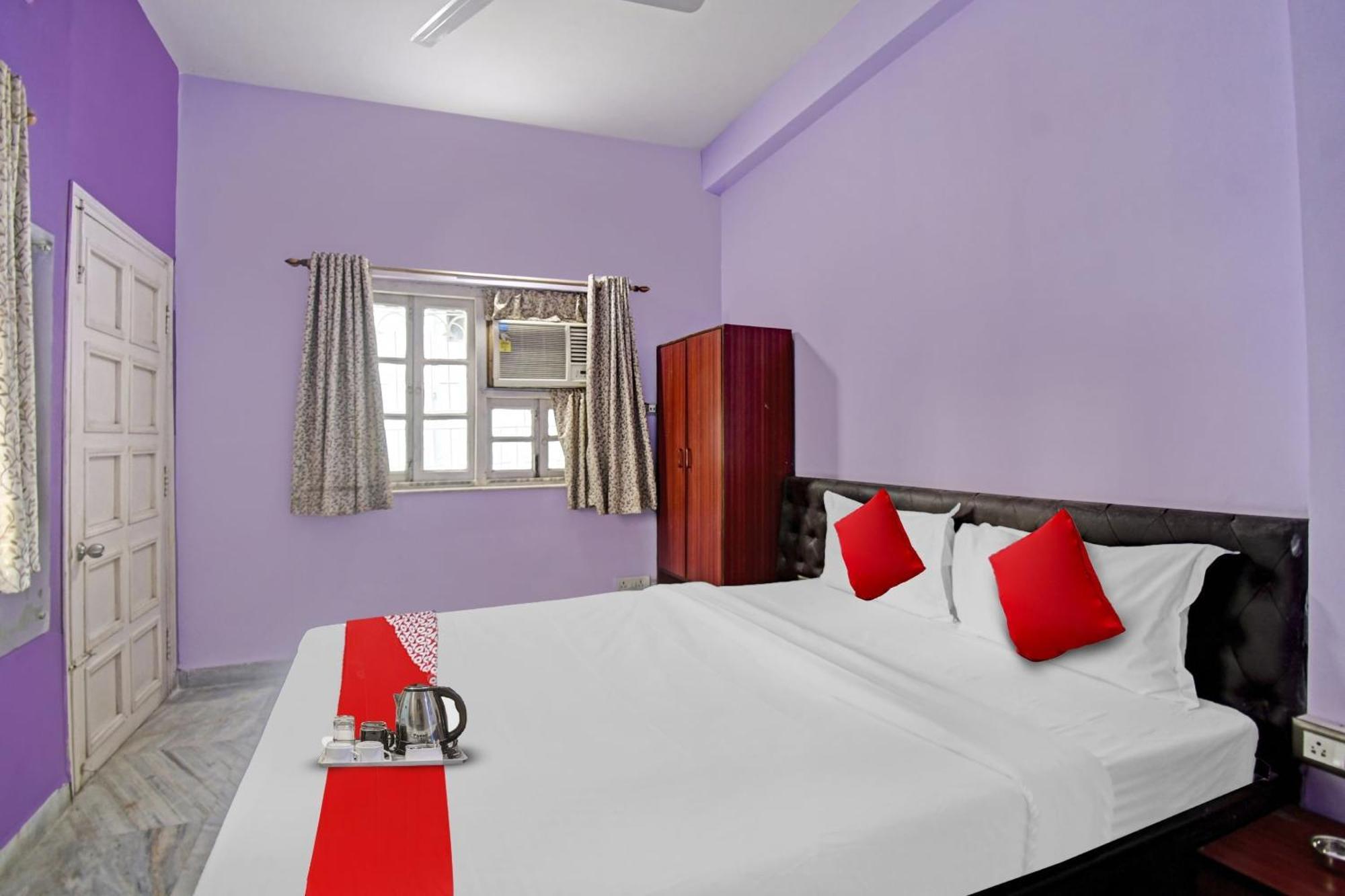 Hotel O R A Homestay Near Acropolis Mall Колката Екстер'єр фото