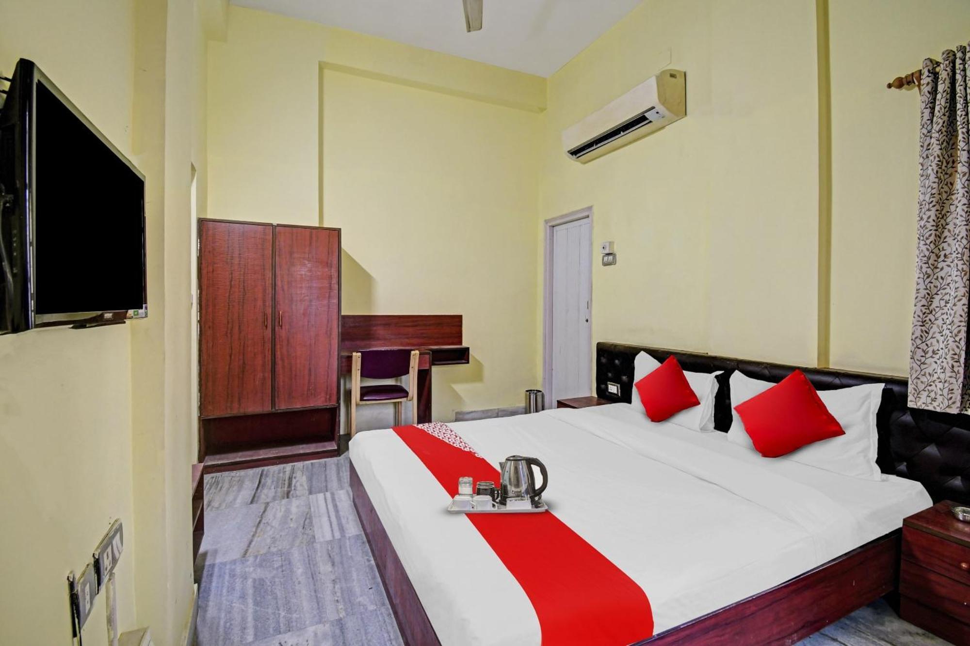Hotel O R A Homestay Near Acropolis Mall Колката Екстер'єр фото